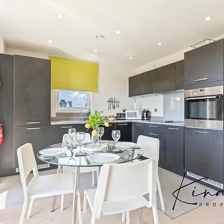 Luxury 2 Bed - - Mailbox - Bhx Station - Bullring - O2 Academy - Free Parking Birmingham