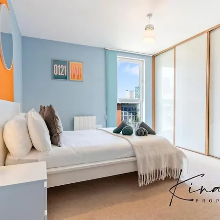 Luxury 2 Bed - - Mailbox - Bhx Station - Bullring - O2 Academy - Free Parking *